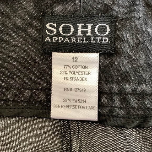 ✨GREY SOHO APPAREL BUTTON UP SHORTS SIZE 12 - Picture 3 of 4